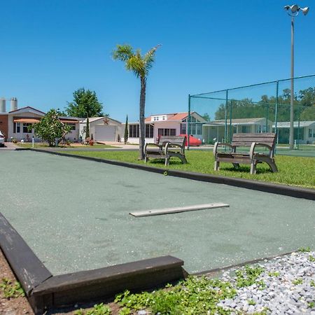 Majestic Oaks Rv Resort Zephyrhills Exterior photo
